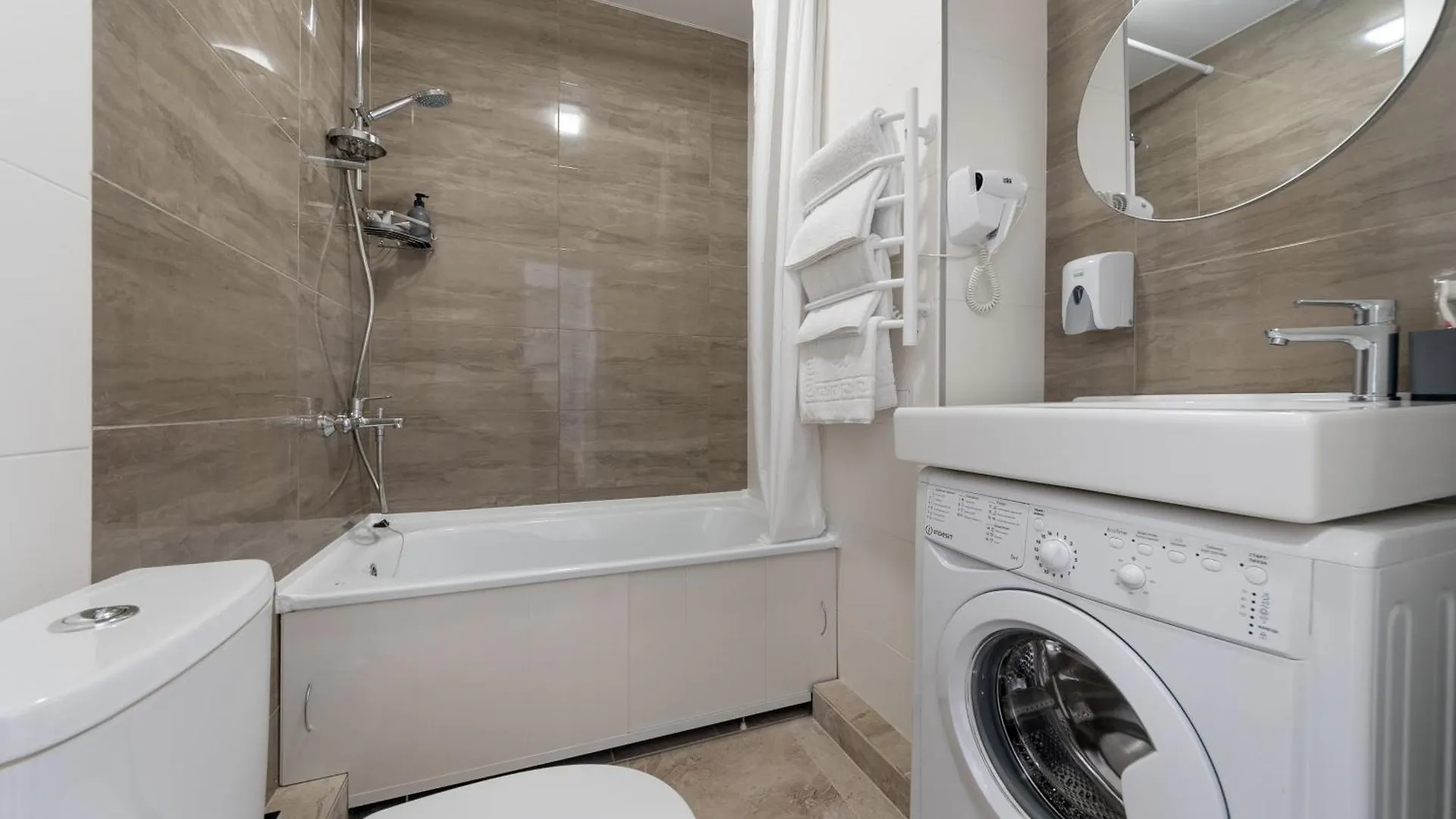 Apartment Апартаменти Myfreedom Поруч Метро Нивки Kyiv