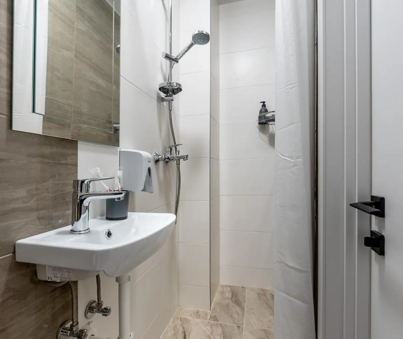 Апартаменти Myfreedom Поруч Метро Нивки Kyiv Apartment