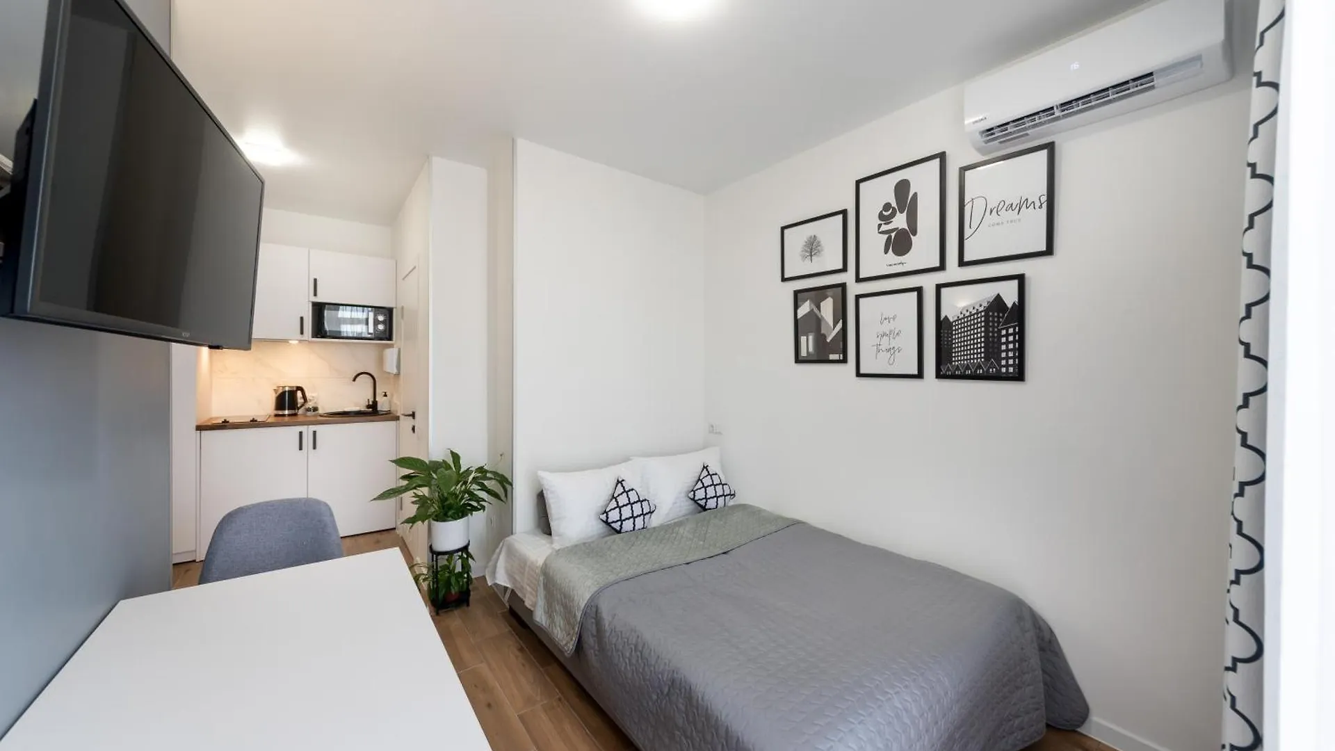Апартаменти Myfreedom Поруч Метро Нивки Kyiv Apartment