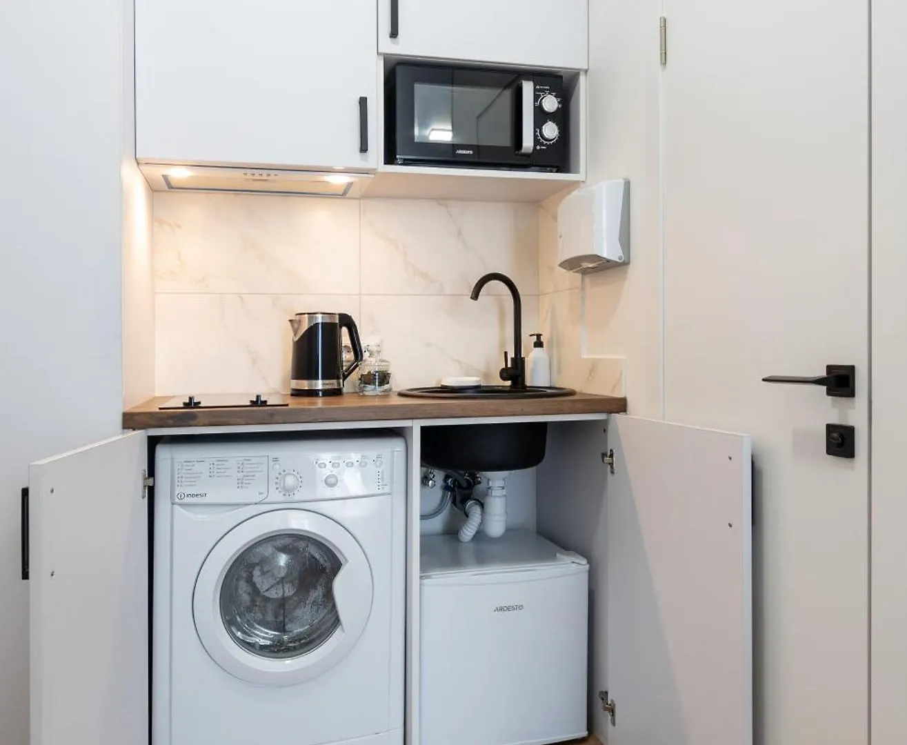 Apartment Апартаменти Myfreedom Поруч Метро Нивки Kyiv